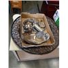 Image 2 : LOT OF SILVER PLATE AND COPPER DECORATIVE PLATE