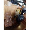 Image 3 : PURPLE GLASS VASE, HORN CARVED BIRD FIGURE AND BEAR COOKIE JAR