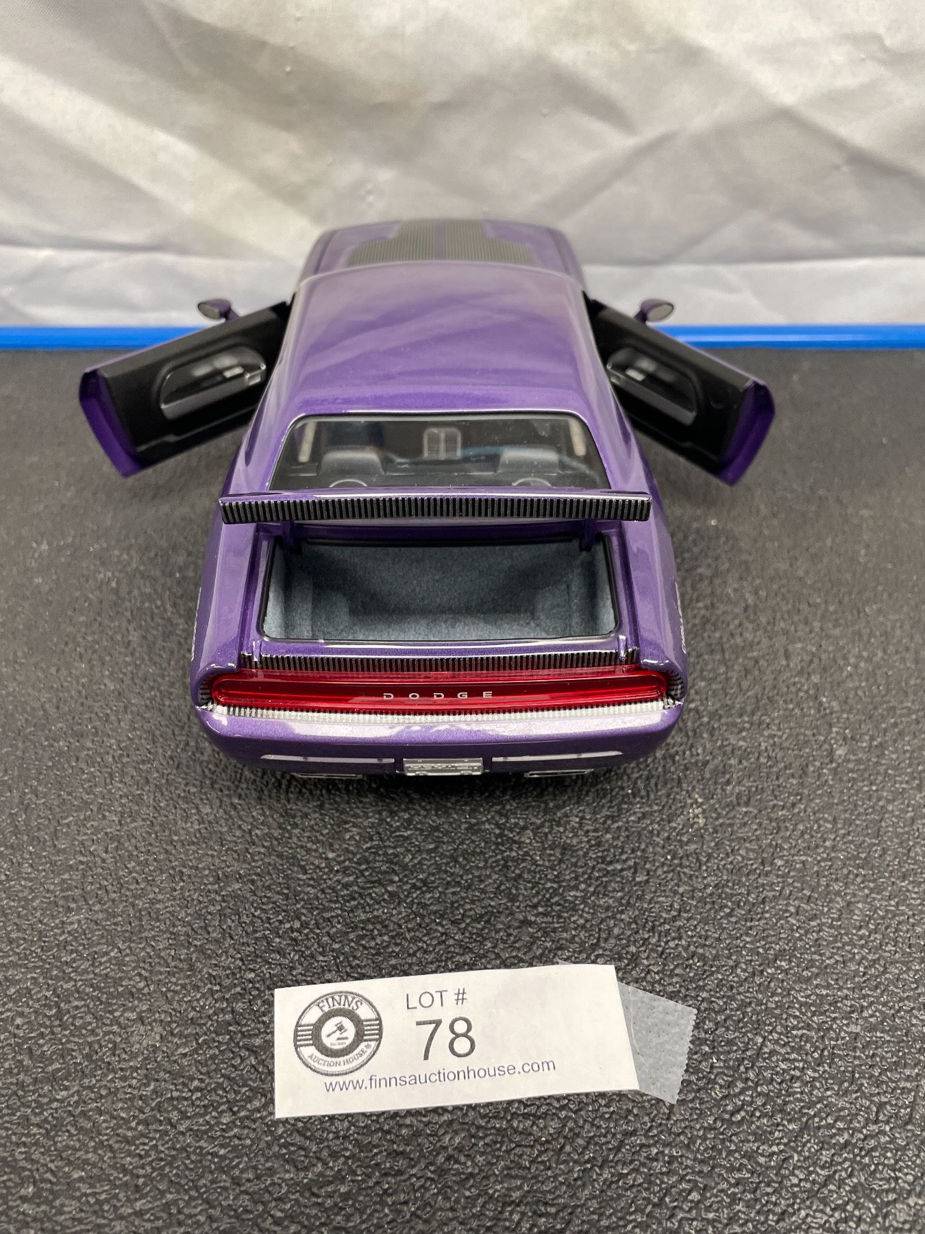 1/18th Scale Diecast Dodge Challenger Car