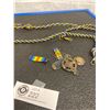 Image 2 : 9 x WW1, WW11 Items