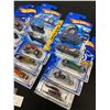 Image 2 : Lot of 15 Hot Wheels Still Sealed In Original Packages