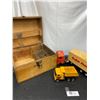 Image 3 : Vintage Wooden Shoe Shine Box + 2 Toy Trucks