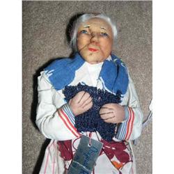 10" Ravca Stockinette Woman With Knitting Tools#1929763