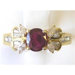 Vintage Oval Cut Ruby 18K Gold Ring #1963923