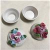 Image 4 : Pair of Bisque Porcelain Flower Trinket Boxes
