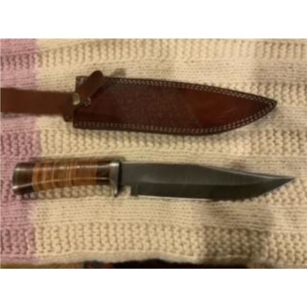 Damscus Steel Bowie Knife