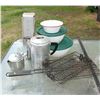 Image 1 : camping items