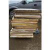 Image 2 : Pallet Of 18 Wooden Doors, 29-3/4"