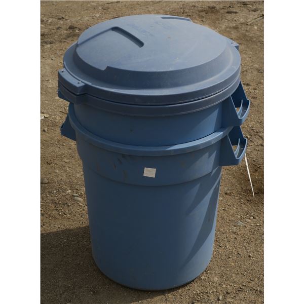 2 Garbage Cans