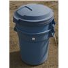 Image 1 : 2 Garbage Cans