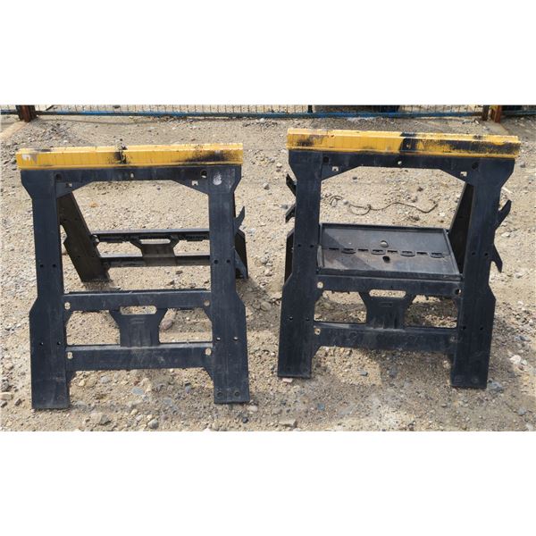 2 Saw Horses