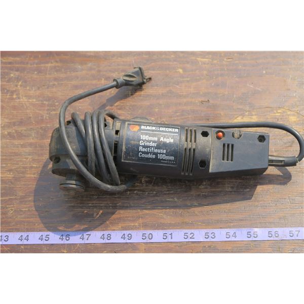 Black & Decker 100mm angle grinder