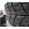 Image 4 : 185/65/15 Michelin X Ice ×2 + 185/65/15 Bridgestone Blizzak ×2 Wheels and Tires