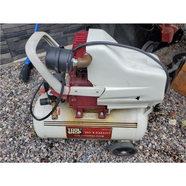 Tool shop 2HP - 8 gallon air compressor - works