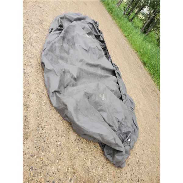 Truck winter cover - approx. 20 X 10 - used one season (a couple of small tears) fits on 3/4 ton tru