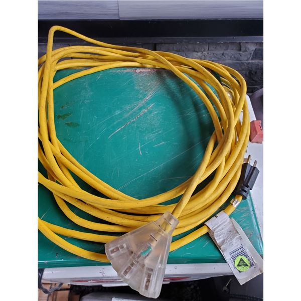 Heavy duty extension cord , 50 ft. 12 Awg 300 volt - 3 prong light up plus, no issues