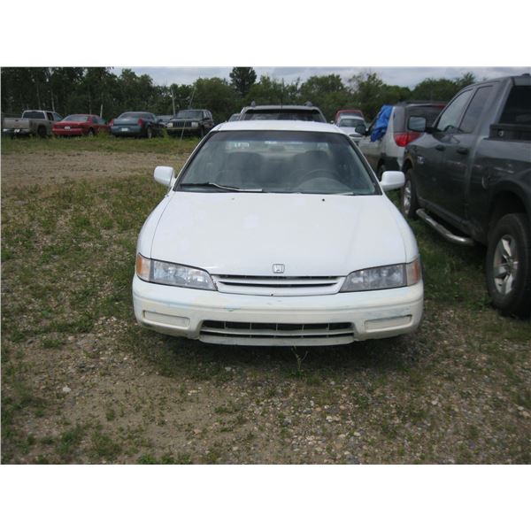 1994 HONDA ACCORD WHITE 1HGCD563XRA807361 (NO KEYS)