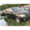 Image 2 : 2004 KIA SORENTO BLACK KNDJC733845228007 (HAS KEYS)
