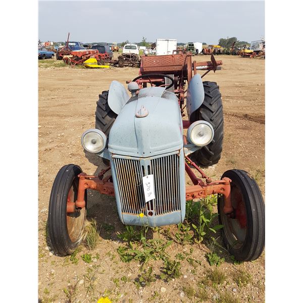 19?? Ford Tractor With Saw Mandrel