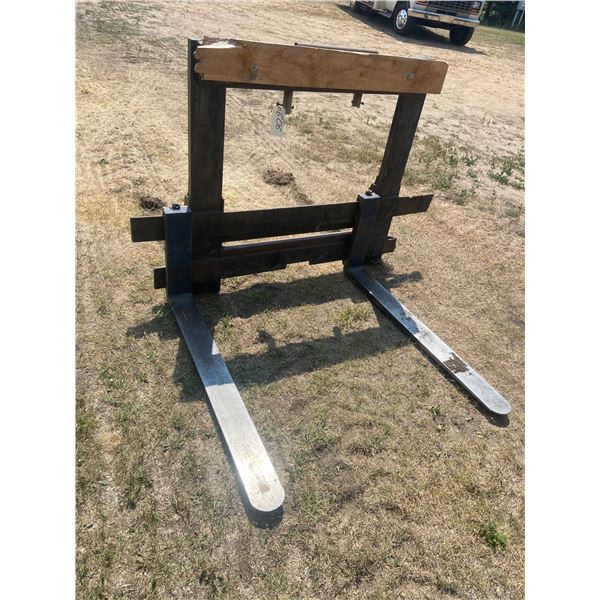 Set of Forks For Case Tractor *ITEM OFF SITE*