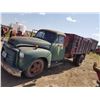 Image 5 : 1953 GMC 9100 Grain Truck With Box Hoist 3914303767 (has keys)