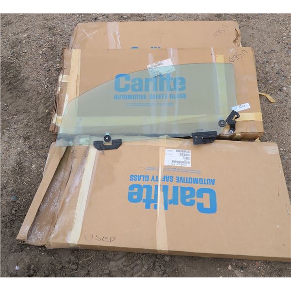 Lot of 4 Door Windows for 95 Mustang