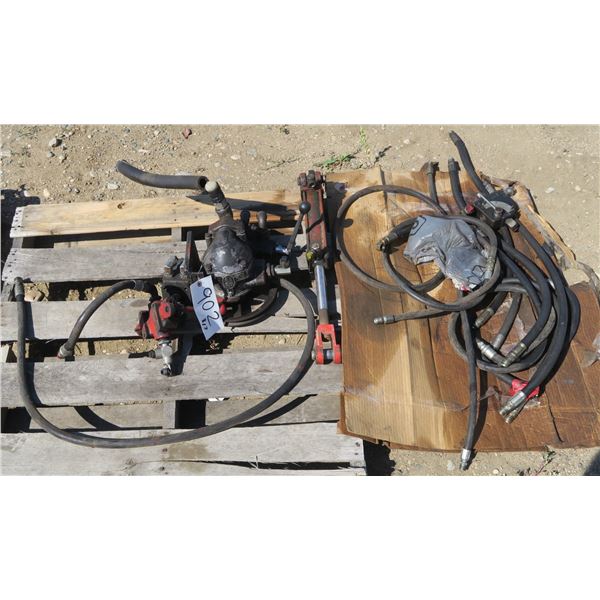 Lot of Hydraulic Hoses, Pumps & Controls, Hydraulic Ram