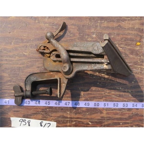 Saw Sharpening Clamp