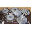 Image 2 : Lot of Hubcaps