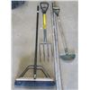 Image 1 : Lot of Yard Tools
