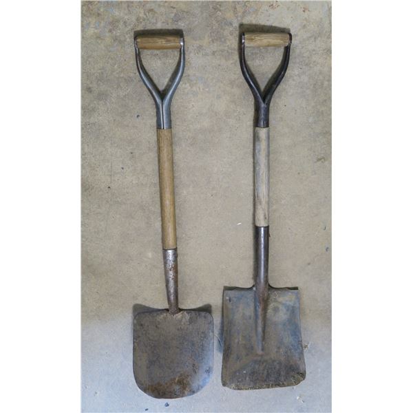 2 Shovels
