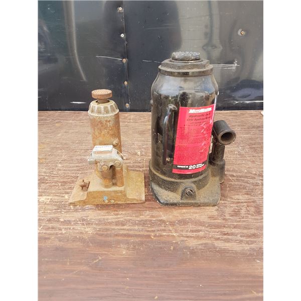 2 Bottle Jacks