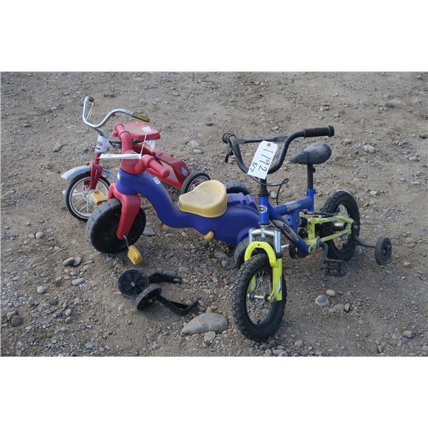 Lot of 3 Kids Bikes + Training Wheels