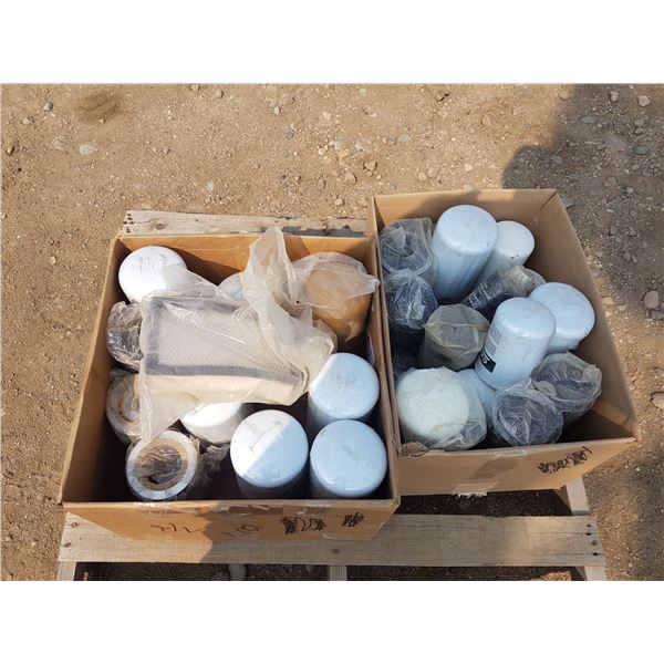 Lot Assorted. Oil / Air / Hydraulic Filters