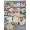 Image 3 : LOT OF VINTAGE SEWING BUTTONS ETC