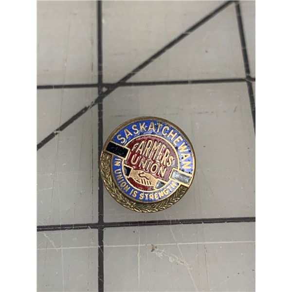 SASKATCHEWAN FARMERS UNION SCREW BACK PIN