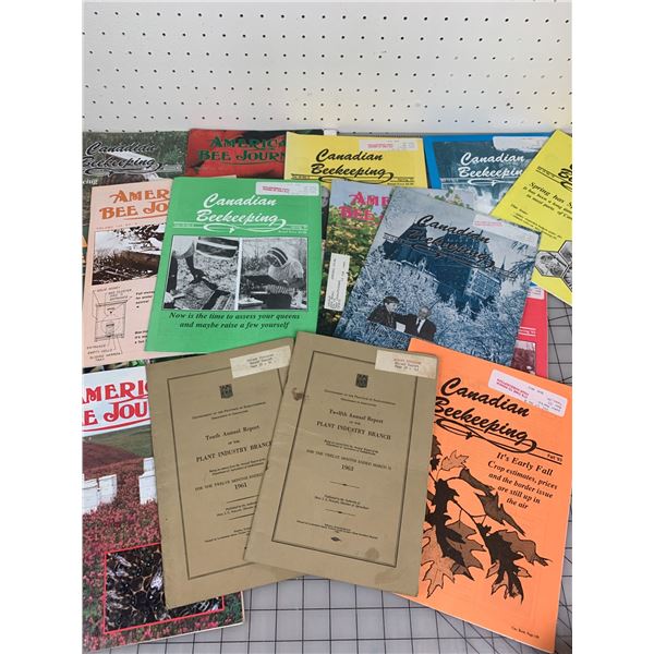 LOT OF VINTAGE BEE KEEPING RELATED MAGAZINES ETC