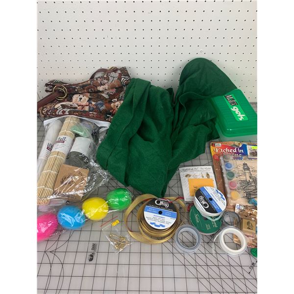 CRAFT RELATED LOT