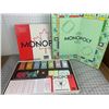 Image 1 : MONOPOLY CANADA BOARD GAME