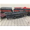 Image 2 : VINTAGE TRAIN SET UNTESTED