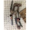 Image 2 : OLD PIPE STAND AND PIPES