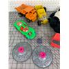 Image 2 : VINTAGE TOY LOT HIAWATHA BALL GLOVE ETC