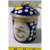 Image 2 : 3 Ornaments, small bowl; tiny kettle; container with lid.