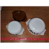 Image 2 : 2 Pyrex -1 with lid