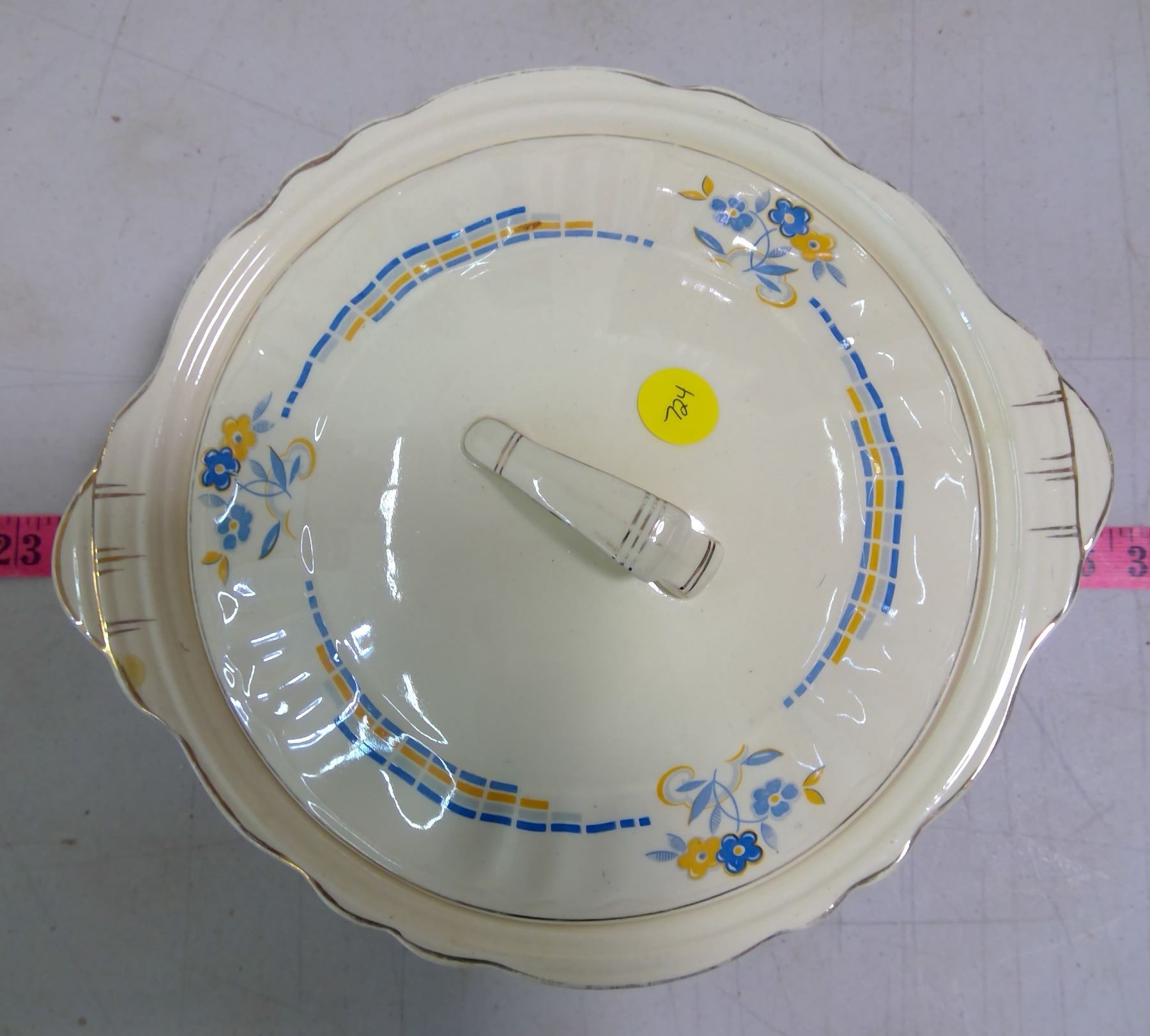 J&G Meakin China Soup Tureen - Schmalz Auctions