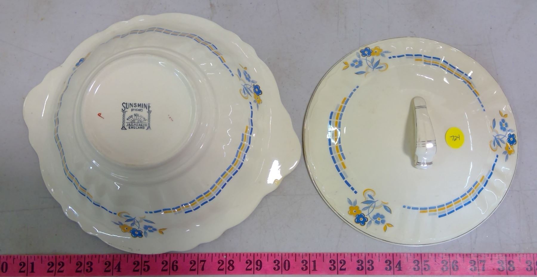 J&G Meakin China Soup Tureen - Schmalz Auctions