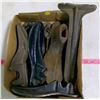 Image 7 : Cobbler's Shoe Stand & Forms