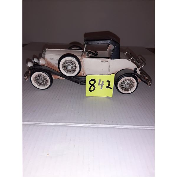 Tin vintage car 11 inches