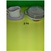 Image 1 : Dish with lid and gravy bowl