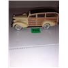 Image 1 : 1939 Chev woody wagon 1:18 motor city classics